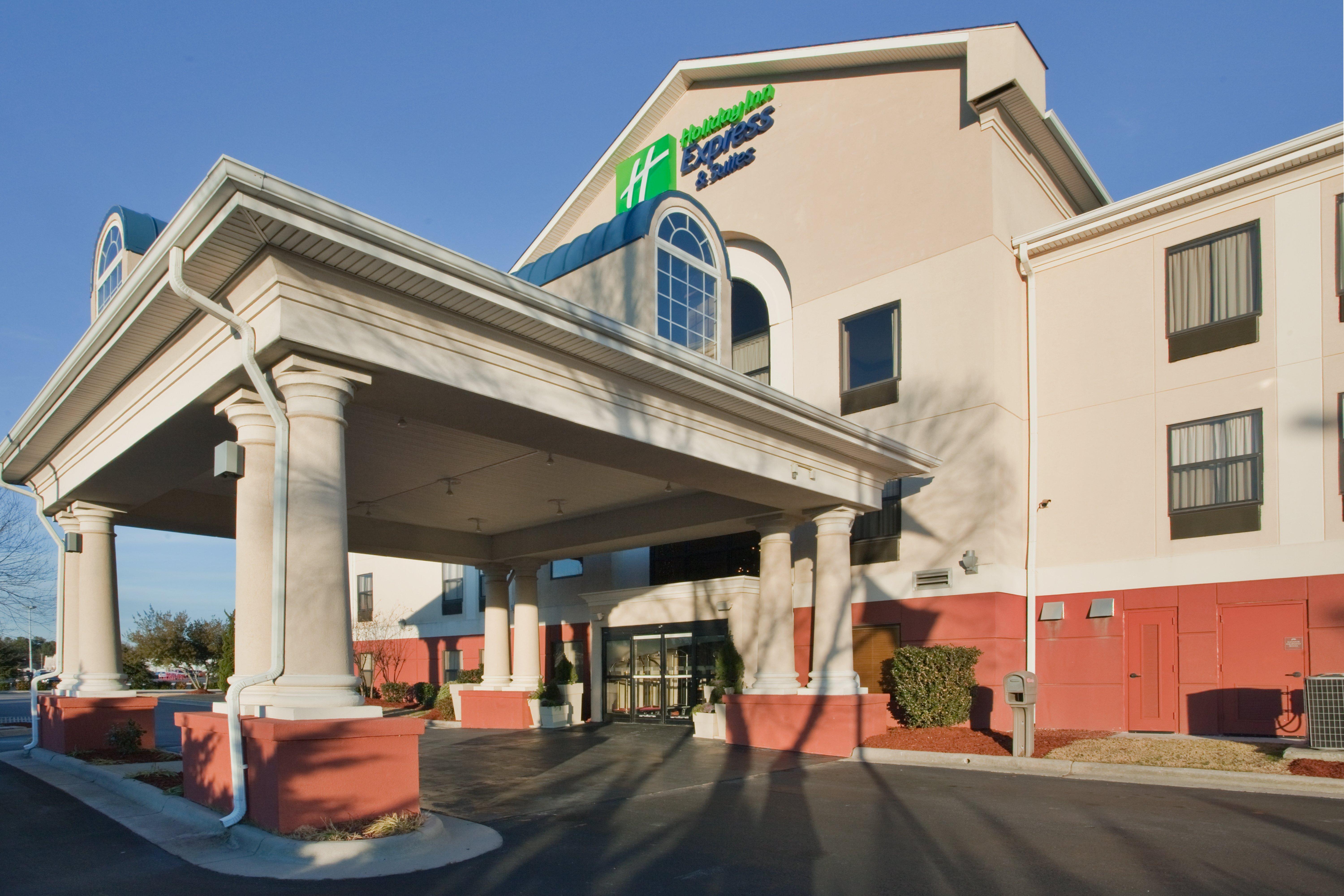 Holiday Inn Express Hotel & Suites Laurinburg By Ihg Exterior foto
